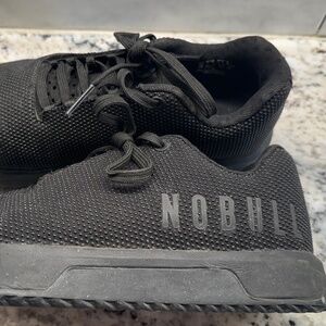 Women’s size 9 Nobull shoes